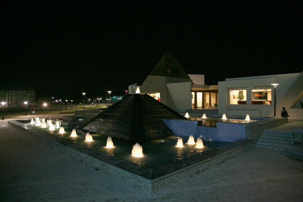 Sentosa Resorts & Water Park Chinchvad المظهر الخارجي الصورة