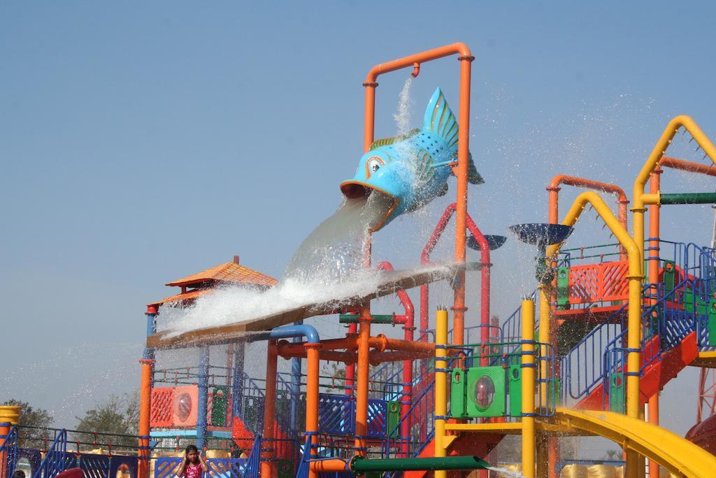 Sentosa Resorts & Water Park Chinchvad المظهر الخارجي الصورة