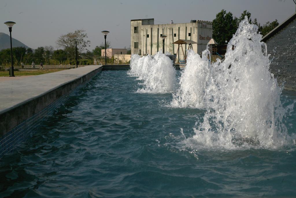 Sentosa Resorts & Water Park Chinchvad المظهر الخارجي الصورة