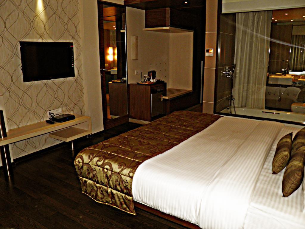 Sentosa Resorts & Water Park Chinchvad الغرفة الصورة